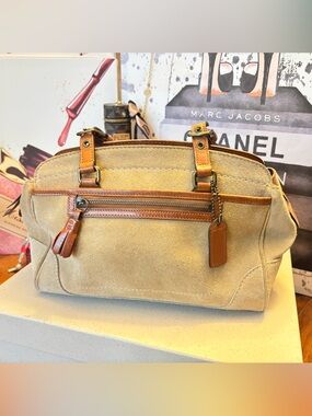 Vintage Coach 7474 Split Suede Satchel Tote Beige Tan Leather Trim Hangtag